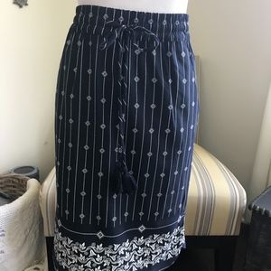 LOFT size 8 Skirt